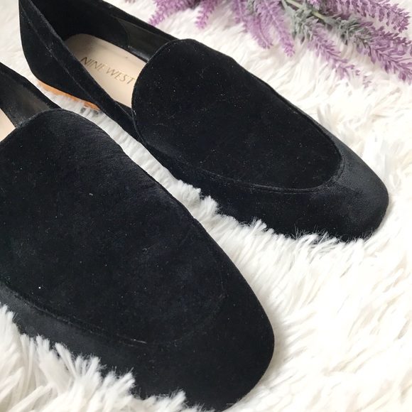 🌾❣️Nine West Women’s Black Velvet shoes 5 1/2❣️🌾 - Picture 5 of 5